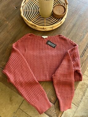 Waffle Knit Cropped Sweater in Rosewood - Mavi